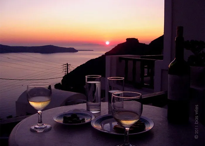 Santorini View - Caldera * 菲罗斯特法尼