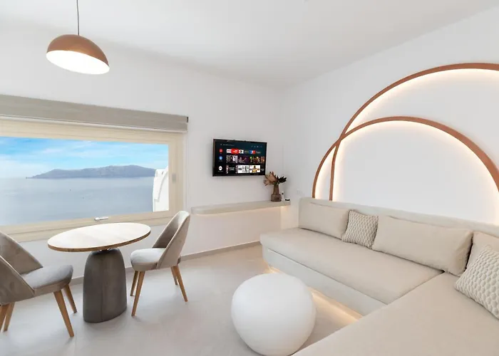 Santorini View - Caldera * フィロステファニ