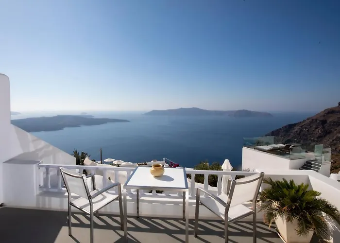 Santorini View - Caldera * フィロステファニ